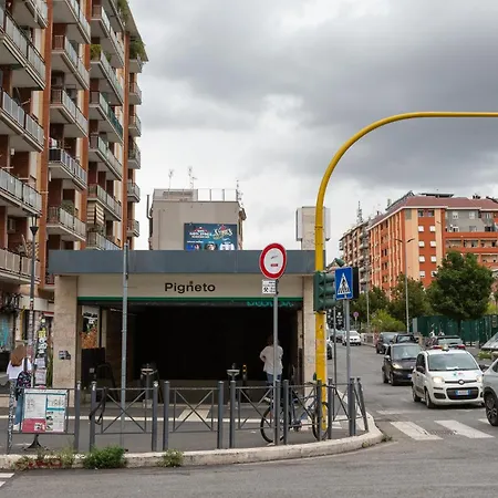 Royal House Pigneto Rom